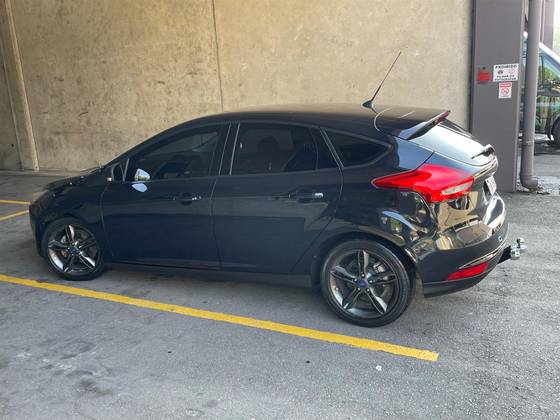 FORD FOCUS 1.6 SE 16V FLEX 4P POWERSHIFT FORD FOCUS 1.6 SE 16V FLEX 4P POWERSHIFT